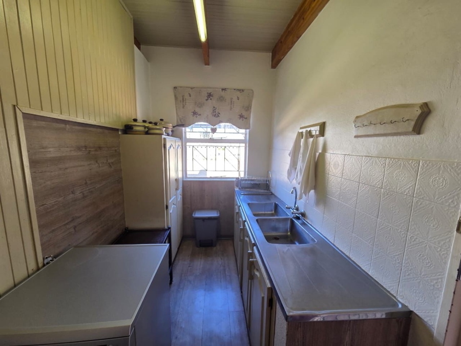 5 Bedroom Property for Sale in Frankfort Free State